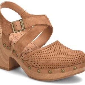 Korks ABLOOM studded perforated suede leather shoes